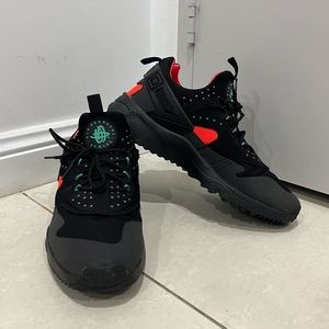 listing-status-banner